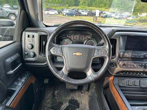 Used 2019 Chevrolet Silverado 3500 High Country w/ Duramax Plus Package AWD/4WD image 17