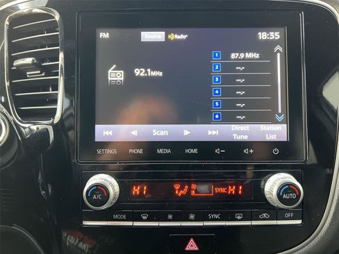 Used 2022 Mitsubishi Outlander SEL image 15