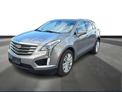 Used 2019 Cadillac XT5 Premium Luxury w/ Driver Assist Package FWD image 1