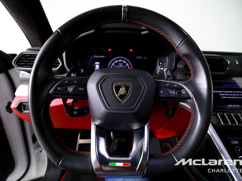 Used 2020 Lamborghini Urus AWD/4WD image 14