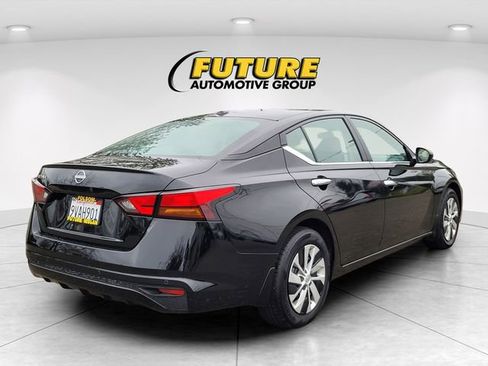 Used 2025 Nissan Altima 2.5 S image 4