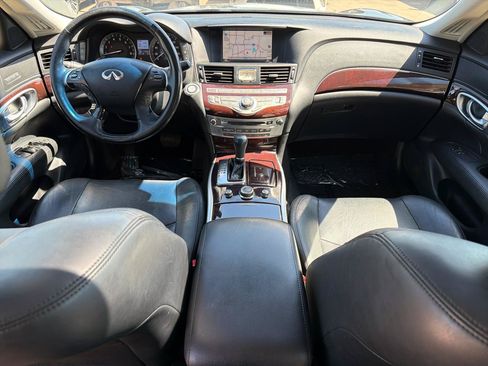 Used 2011 INFINITI M37 w/ Premium Pkg RWD image 18