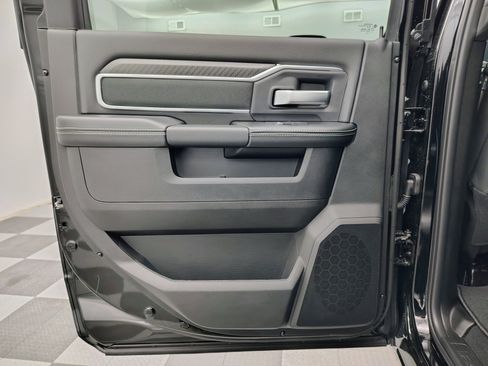 New 2026 RAM 2500 Big Horn AWD/4WD image 20