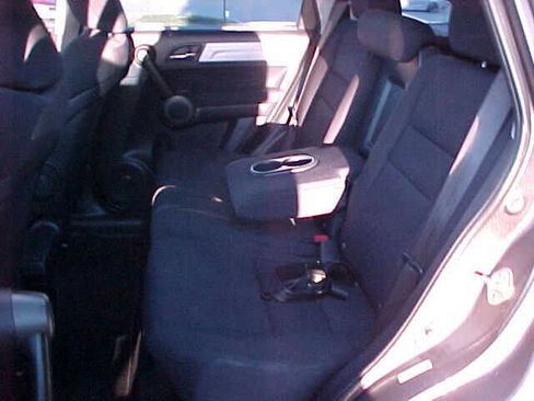 Used 2010 Honda CR-V LX image 10