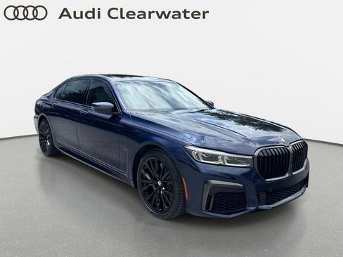 Used 2022 BMW 750i xDrive w/ Executive Package AWD/4WD image 6