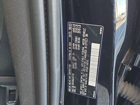 Used 2024 Volvo S60 B5 Core image 35