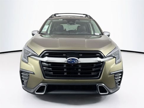 Used 2023 Subaru Ascent Touring AWD/4WD image 9