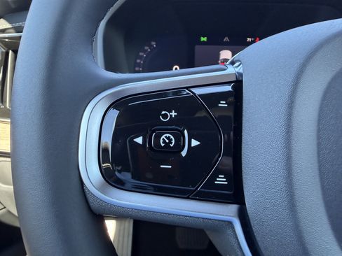 New 2026 Volvo XC90 B6 Ultra w/ Protection Package image 28