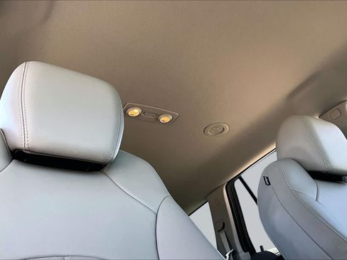 Used 2017 Buick Enclave Premium FWD image 14