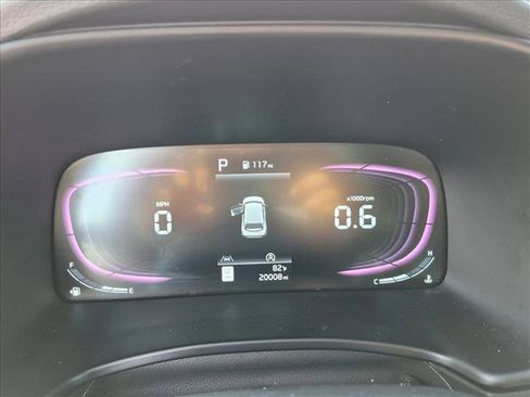 Used 2025 Kia Soul LX w/ LX Technology Package FWD image 7