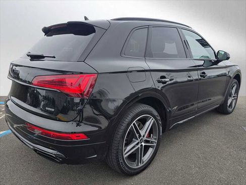 Used 2025 Audi Q5 e Premium Plus AWD/4WD image 3