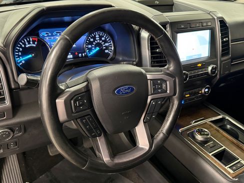 Used 2020 Ford Expedition Max Platinum RWD image 4