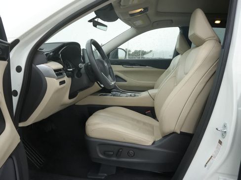 Certified 2023 INFINITI QX60 Pure FWD image 16