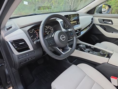 Certified 2023 Nissan Rogue SL w/ SL Premium Package AWD/4WD image 17