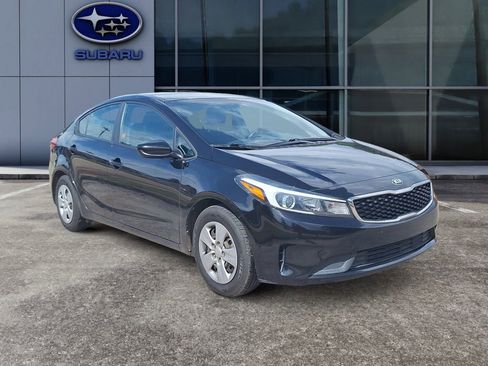 Used 2018 Kia Forte LX FWD image 2