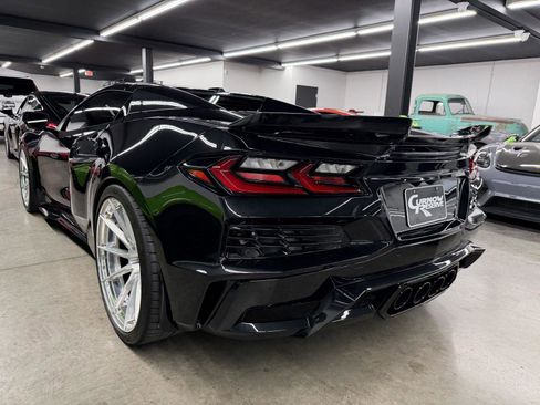 Used 2024 Chevrolet Corvette Z06 RWD image 3
