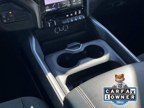 Used 2024 RAM 3500 Big Horn w/ Sport Appearance Package image 13