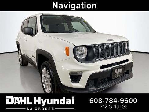 Used 2023 Jeep Renegade Latitude AWD/4WD image 1