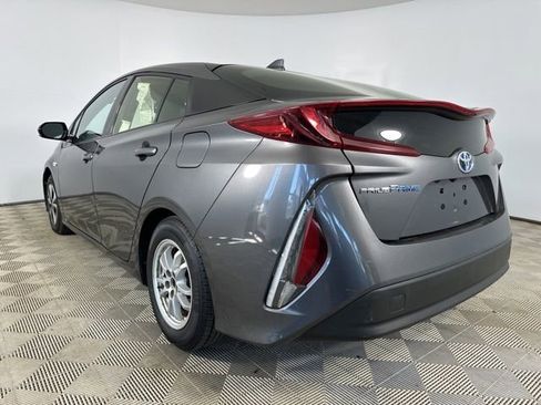 Used 2017 Toyota Prius Prime Plus w/ Carpet Mat Package FWD image 5