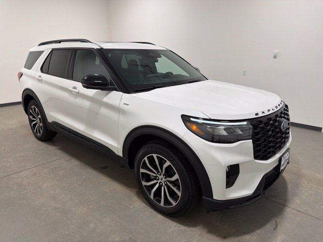 New 2026 Ford Explorer ST-Line AWD/4WD image 3