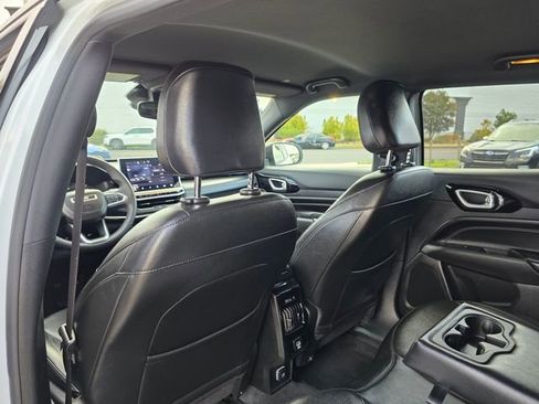 Used 2022 Jeep Compass Altitude image 17