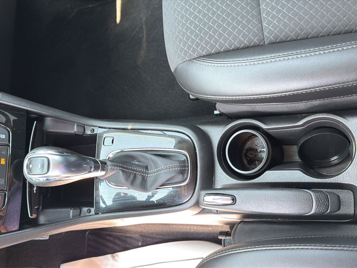 Used 2022 Buick Encore Preferred w/ Safety Package AWD/4WD image 16