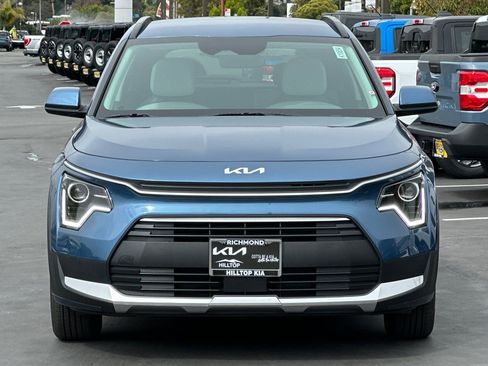 New 2026 Kia Niro EX FWD image 9