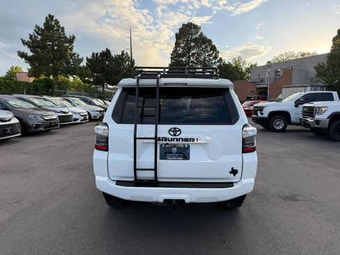 Used 2024 Toyota 4Runner SR5 Premium w/ Moonroof Package AWD/4WD image 6