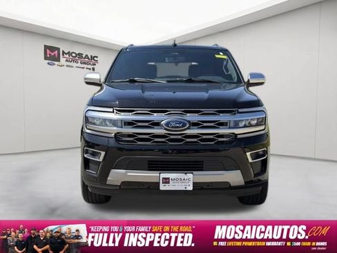 Used 2024 Ford Expedition Platinum AWD/4WD image 2
