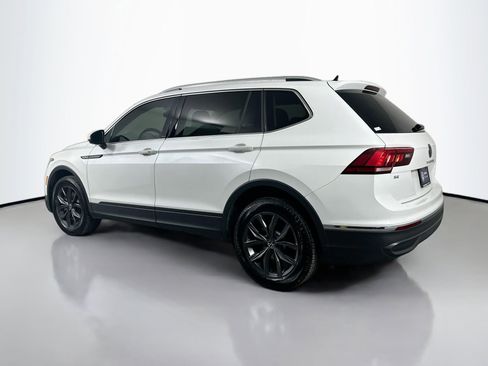 Certified 2023 Volkswagen Tiguan SE image 7