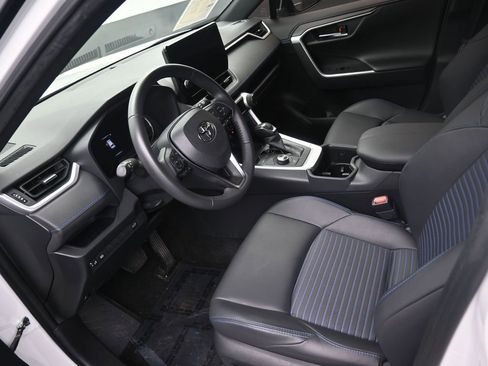Used 2025 Toyota RAV4 XSE image 11