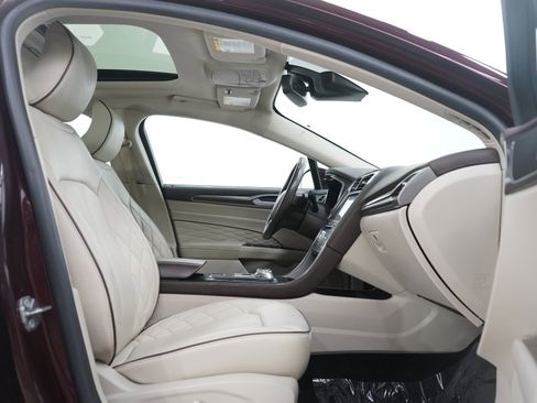 Used 2017 Ford Fusion Platinum image 11