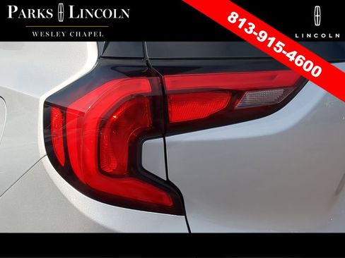 Used 2020 GMC Terrain SLT w/ Preferred Package FWD image 7
