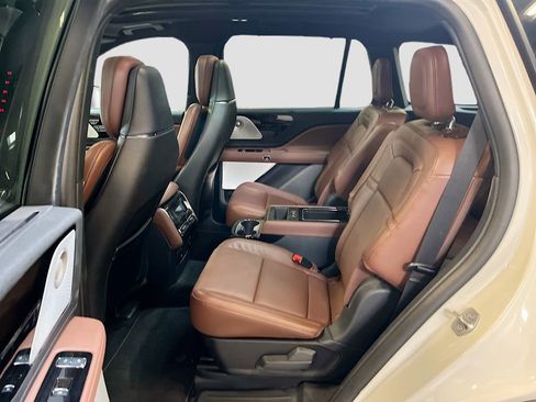 Used 2025 Lincoln Aviator Reserve w/ Equipment Group 201A AWD/4WD image 26