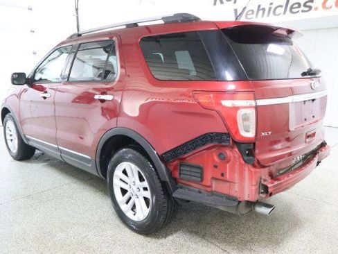 Used 2015 Ford Explorer XLT w/ Equipment Group 201B image 3