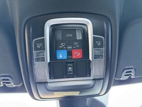 New 2026 RAM 1500 4x4 Crew Cab image 13