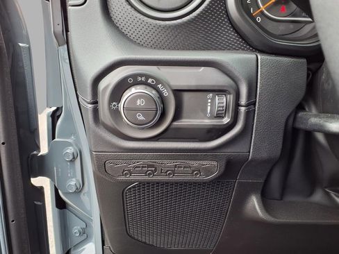 New 2026 Jeep Gladiator Mojave AWD/4WD image 17