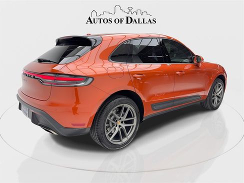 Used 2023 Porsche Macan image 9