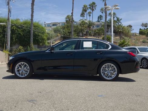 Used 2025 BMW 330i Sedan w/ Premium Package RWD image 24