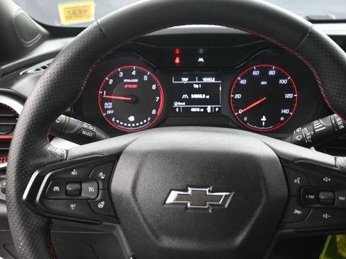 Used 2024 Chevrolet Trax RS image 9