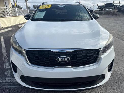 Used 2019 Kia Sorento S image 8