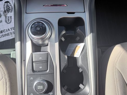 Used 2021 Ford Explorer XLT w/ Class III Trailer Tow Package image 15