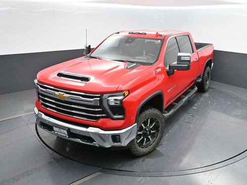 Used 2024 Chevrolet Silverado 2500 LTZ w/ LTZ Premium Package image 42
