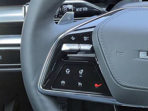 New 2026 Cadillac Lyriq V image 12