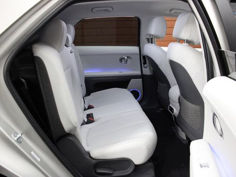 Used 2023 Hyundai Ioniq 5 SEL image 32