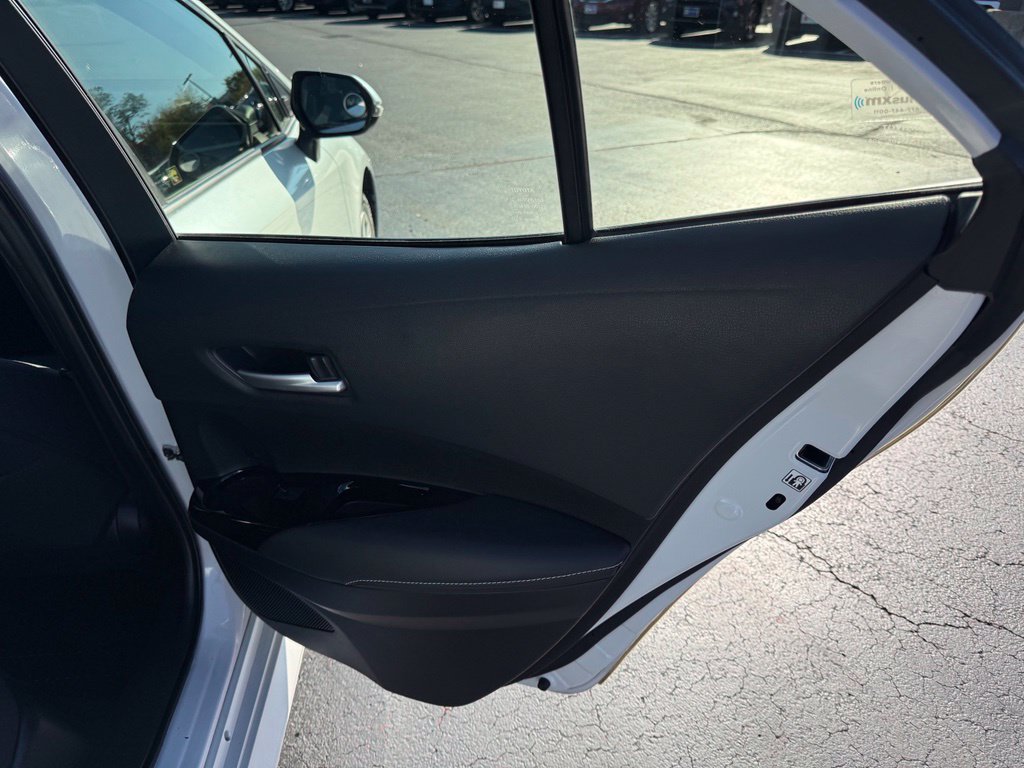 Used 2021 Toyota Corolla SE FWD image 18