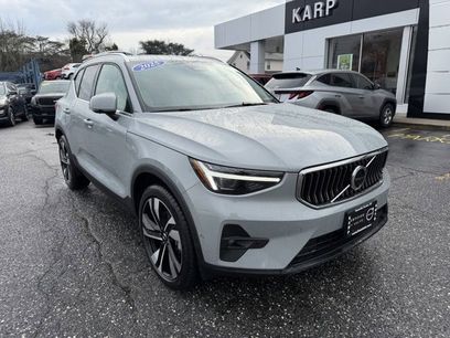 Certified 2025 Volvo XC40 B5 Ultra w/ Protection Package Premier