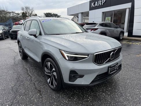 Certified 2025 Volvo XC40 B5 Ultra w/ Protection Package Premier image 1