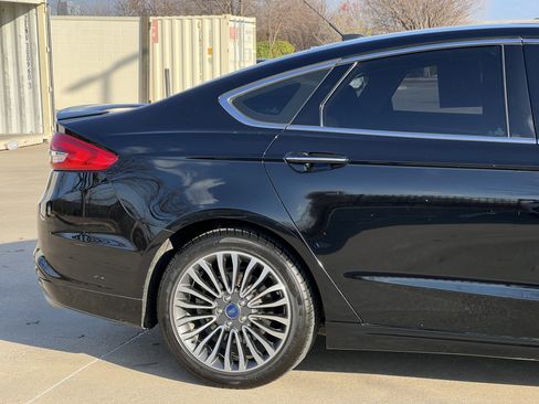 Used 2018 Ford Fusion Titanium image 10