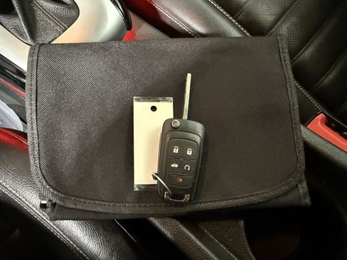 Used 2019 Buick Cascada Premium image 22